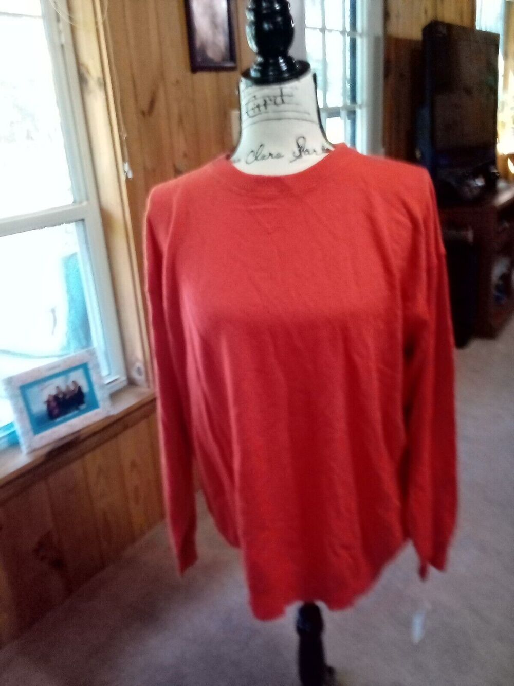 Nwt MARK FORE & STRIKE 100% Cashmere Tangerine Long Sleeve Sweater Size M/L.